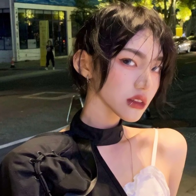 高清好看的霸气女头像社会冷酷图片(24张)