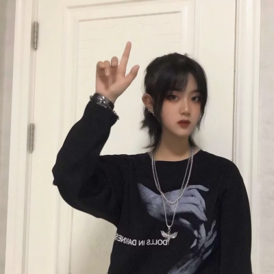 高清好看的霸气女头像社会冷酷图片(24张)