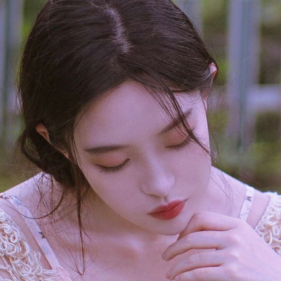 微信头像简单大方淡雅女生清新图片(21张)