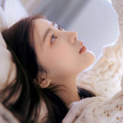 微信头像简单大方淡雅女生清新图片(21张)