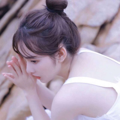 微信头像简单大方淡雅女生清新图片(21张)