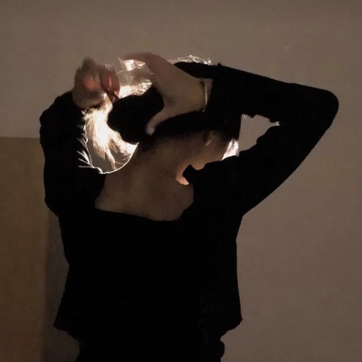 高清有魅力的女生好看头像图片(24张)