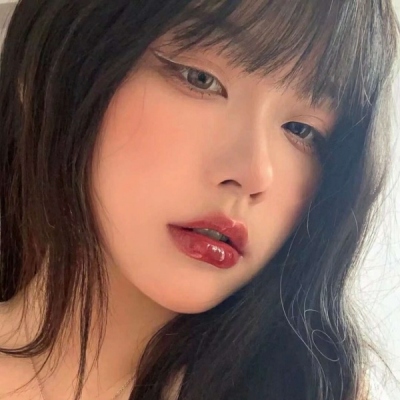 高清有魅力的女生好看头像图片(24张)