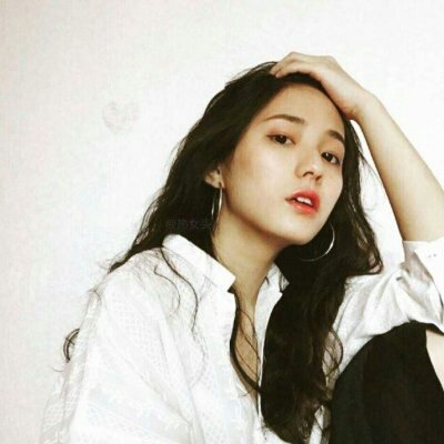 高清有魅力的女生好看头像图片(24张)