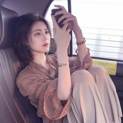 高清有魅力的女生好看头像图片(24张)