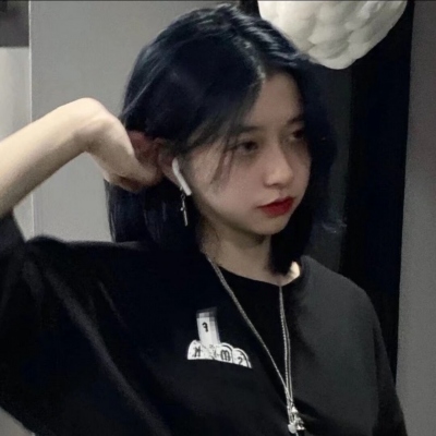 高清有魅力的女生好看头像图片(24张)