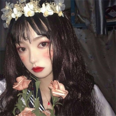 高清好看的时尚微信头像女生高冷图片(精选24张)