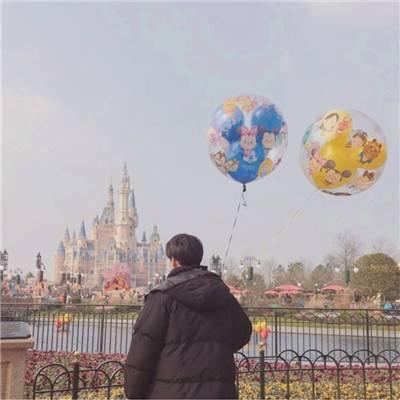 qq头像情侣背影一男一女图片(精选30张)