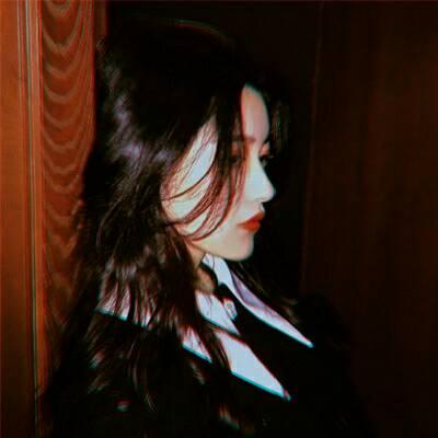 失落女生头像伤感图片(24张)