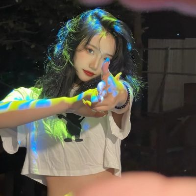 高清单人的闺蜜头像两张一组图片(22张)