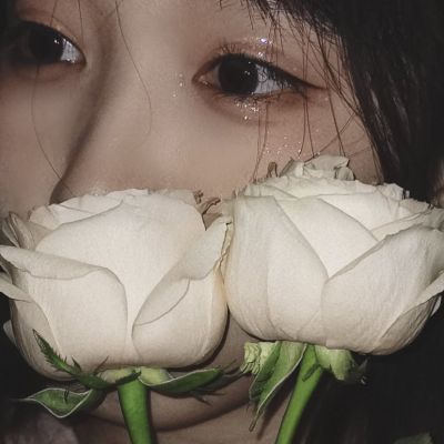 很有个性超好看的高清女生头像图片(精选24张)