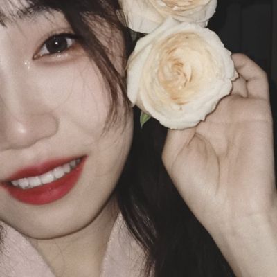 很有个性超好看的高清女生头像图片(精选24张)