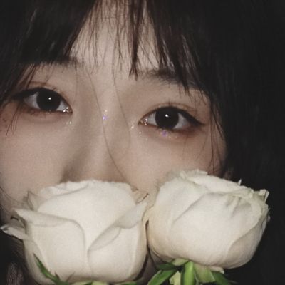 很有个性超好看的高清女生头像图片(精选24张)