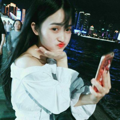 高清清新的头像女生青涩纯情真人图片(18张)