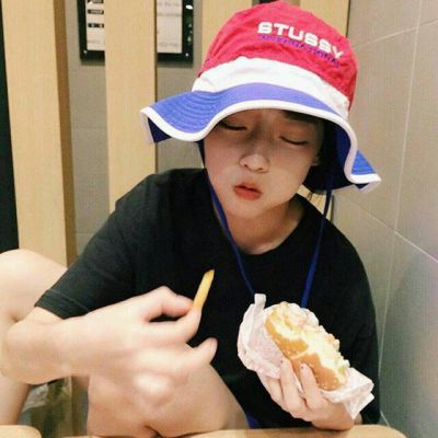 高清清新的头像女生青涩纯情真人图片(18张)