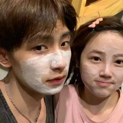 情侣头像2023最新流行高清图片(精选24张)