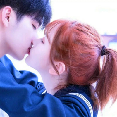 2023一左一右最潮情侣头像两张(24张)