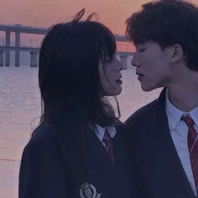 校园风清纯情侣头像图片(18张)