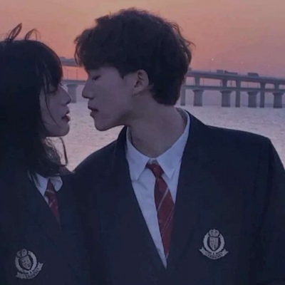 校园风清纯情侣头像图片(18张)