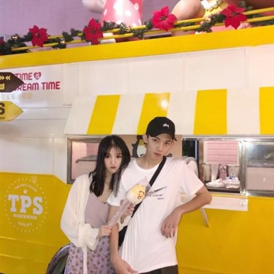 高清好看的真人年轻学生可用情头(精选24张)