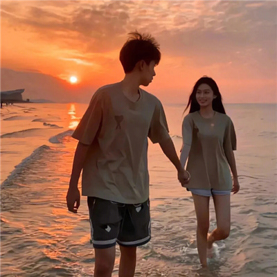 2020年最火爆的情侣头像真人一对(24张)