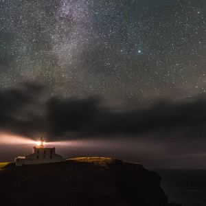 高清高端大气上档次的风景头像图片(精选24张)