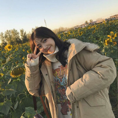 好看的时尚女头像可爱小清新图片(精选26张)