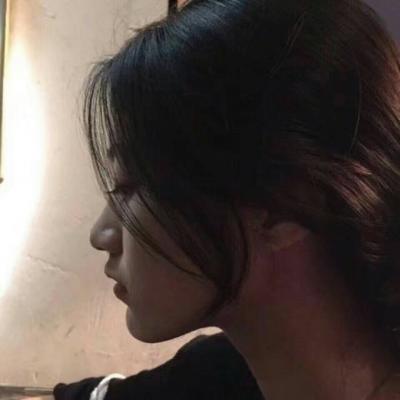 好看的时尚女头像可爱小清新图片(精选26张)