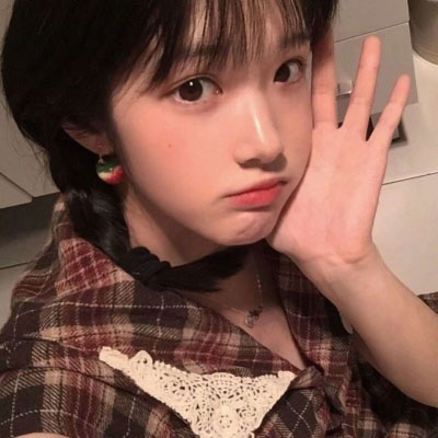 好看的时尚女头像可爱小清新图片(精选26张)