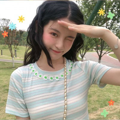 好看的时尚女头像可爱小清新图片(精选26张)