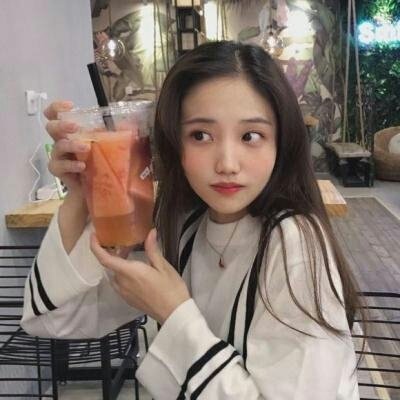 好看的时尚女头像可爱小清新图片(精选26张)