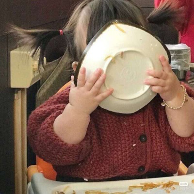 搞笑情侣头像一左一右图片(16张)