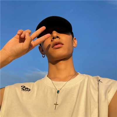 唯美高雅有诗意的微信头像图片男(精选24张)