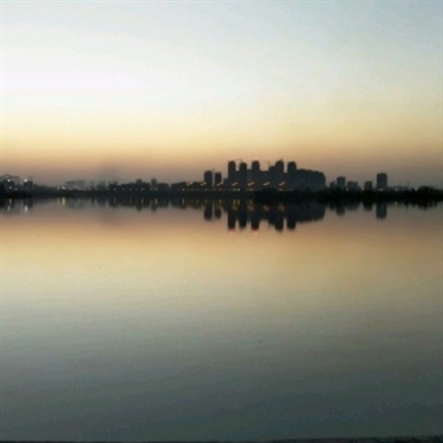 唯美高雅有诗意的微信头像图片大全(24张)