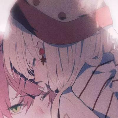 比较独特的情侣头像一左一右动漫(16张)