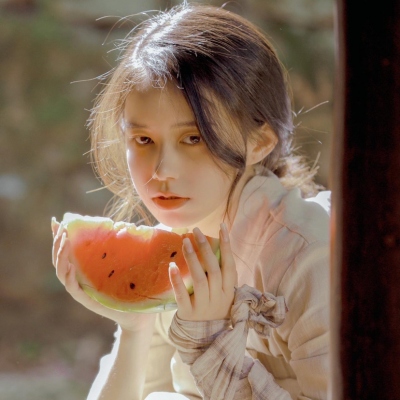 夏天清凉可爱头像女生(18张)