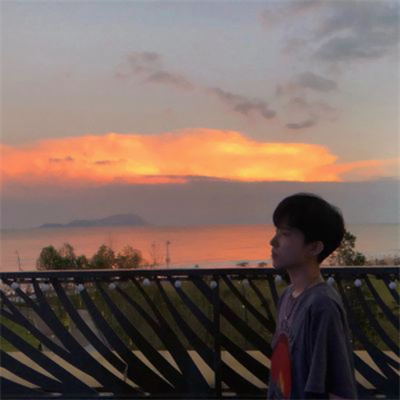 成熟女人喜欢的男人微信头像(21张)