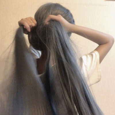 给人一种阳光的头像女背影(22张)