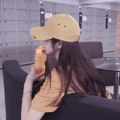 给人一种阳光的头像女背影(22张)