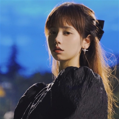 百看不厌的微信头像女生(14张)