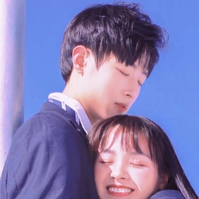 情头一男一女可爱真人高清图(精选24张)