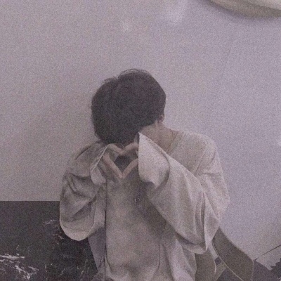 情头一男一女可爱真人高清图(精选24张)