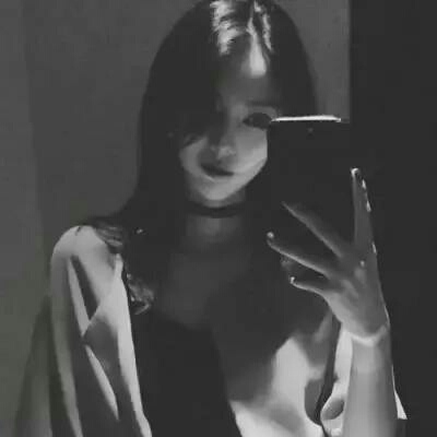 超酷超霸气的女生头像(精选24张)