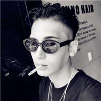 一个人孤独抽烟的头像(精选18张)