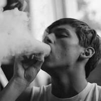 一个人孤独抽烟的头像(精选18张)