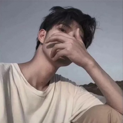 被感情伤透了的头像男生(18张)