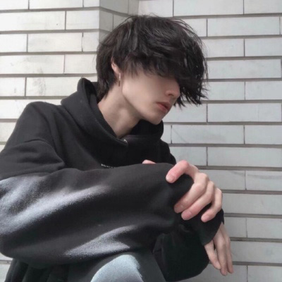 最伤感扎心的头像男(18张)