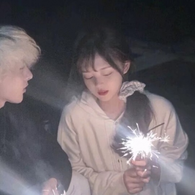 个性网非主流情侣头像(24张)