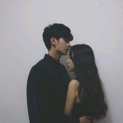 一左一右创意情侣头像(精选22张)