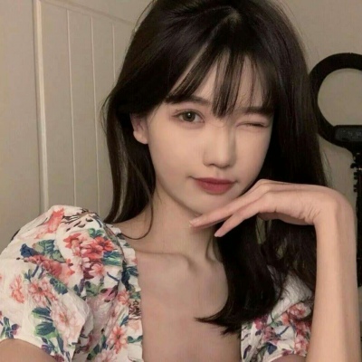 碎花图片小清新女生头像(精选18张)